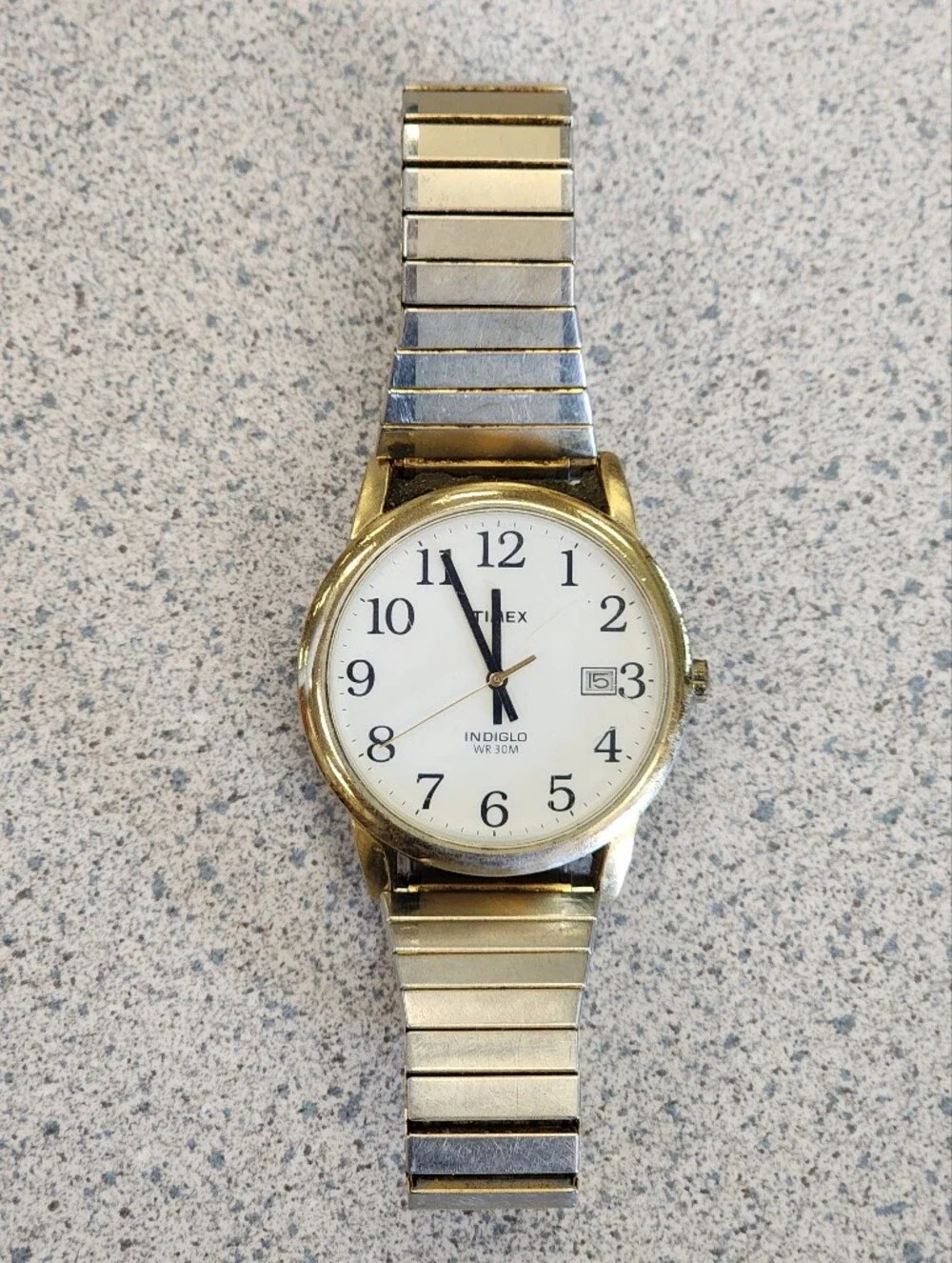 Vintage Timex Indiglo Easy Reader Watch Gold Tone Date Stretch Expansion Band